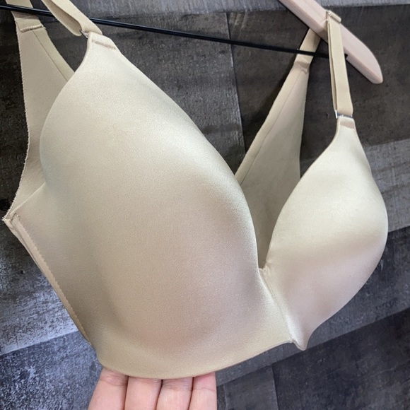 Soma Vanishing Back Wireless Bra - Picture 7 of 9